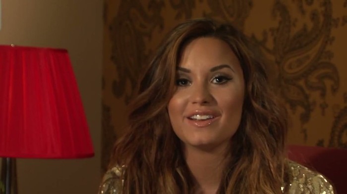 Behind The Scenes with Demi Lovato_ Latina Magazine Cover Shoot 023