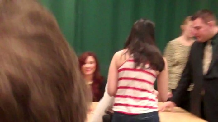 BEST DAY EVER_ MEETING DEMI LOVATO 029