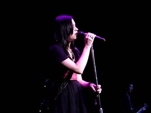 Demi Lovato - _Don\'t Forget_ - Live @ DTE Energy Music Theatre - August 18_ 2009 061