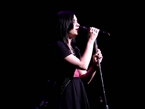 Demi Lovato - _Don\'t Forget_ - Live @ DTE Energy Music Theatre - August 18_ 2009 519