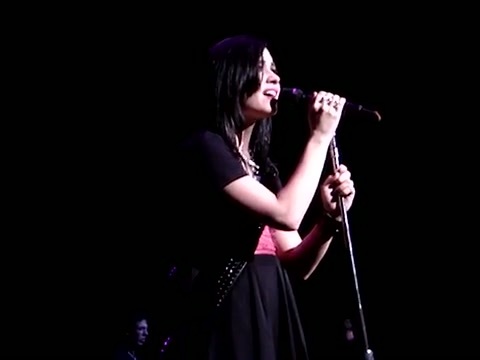 Demi Lovato - _Don\'t Forget_ - Live @ DTE Energy Music Theatre - August 18_ 2009 550