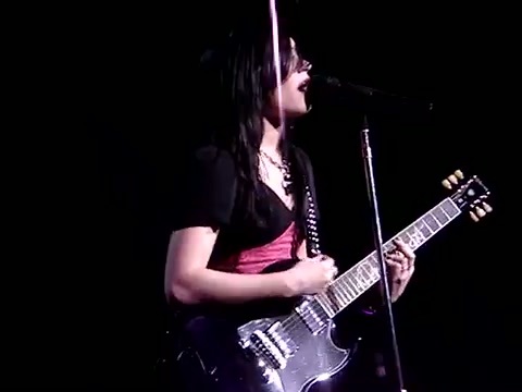Demi Lovato - _Don\'t Forget_ - Live @ DTE Energy Music Theatre - August 18_ 2009 1040