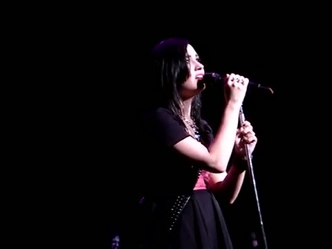 Demi Lovato - _Don\'t Forget_ - Live @ DTE Energy Music Theatre - August 18_ 2009 486