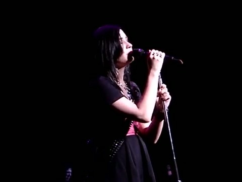 Demi Lovato - _Don\'t Forget_ - Live @ DTE Energy Music Theatre - August 18_ 2009 489