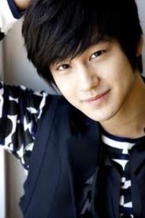 dcvxdc - kim bum