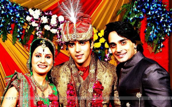 170275-angad-hasija-with-tv-actor-kinshuk-mahajan-gets-married-to-divy - Angad Hasija