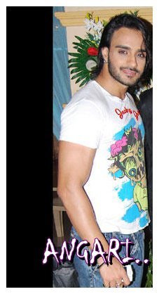 268954_241749095854282_126072107421982_879703_542606_n - Angad Hasija
