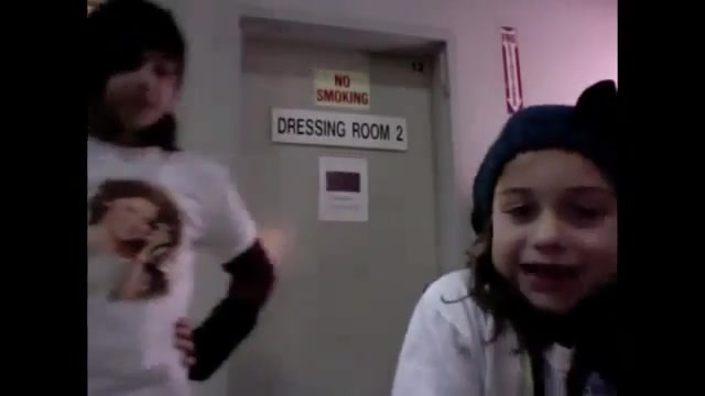 s0~ 302 - Selena Gomez After Kissing Justin Bieber