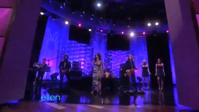 WS-Ellen_ 014 - Selena Gomez and the Scene - Who Says Live on The Ellen DeGeneres Show