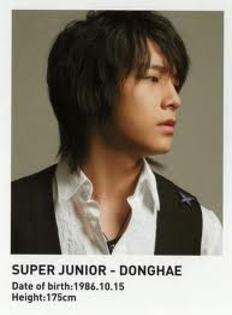 =Lee Donghae&hl=ro&prmd=imvnsl&tbm=isch&tbo=u&source=univ&sa=X&ei=B