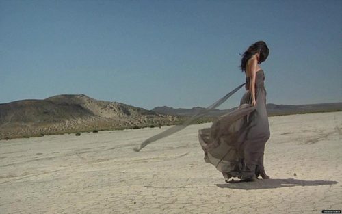 selena-gomez-year-without-rain-video-shoot-2