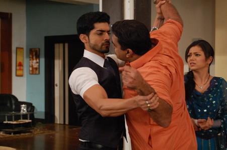 198719_251182044900458_109723285713002_945149_7773387_n - GEET Hui Sabse Parayi Picture Gallery I