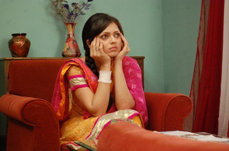 216610_254878494530813_109723285713002_957766_3817816_n - GEET Hui Sabse Parayi Picture Gallery I