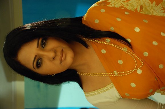 269809_237002346318428_109723285713002_889679_4055320_n - GEET Hui Sabse Parayi Picture Gallery II