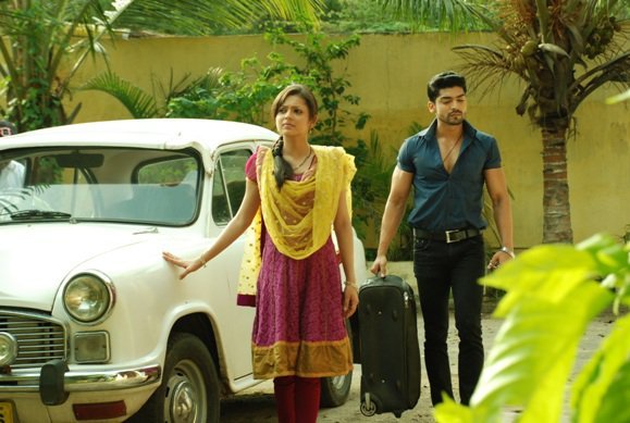 269809_237002446318418_109723285713002_889685_4503931_n - GEET Hui Sabse Parayi Picture Gallery II