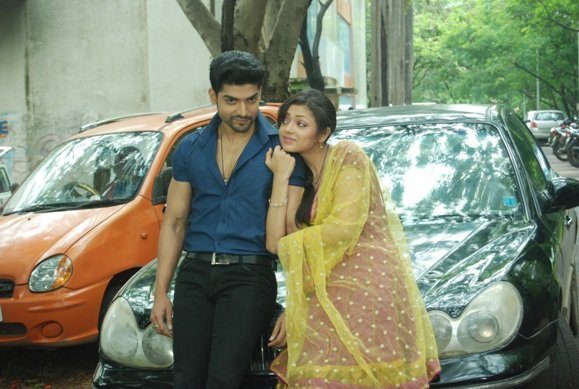 270019_236179056400757_109723285713002_884948_5868342_n - GEET Hui Sabse Parayi Picture Gallery II