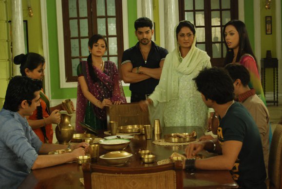 270700_235015869850409_109723285713002_875290_7769788_n