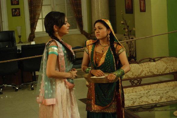 247904_222444234440906_109723285713002_834685_7329553_n