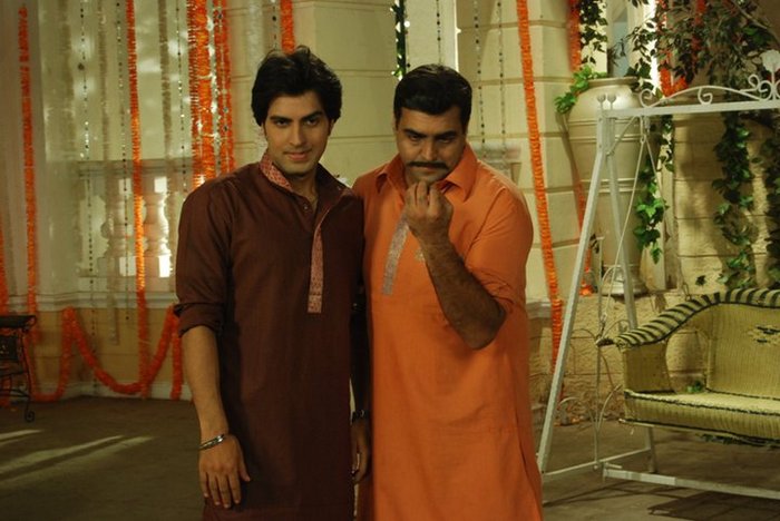 260033_226881420663854_109723285713002_866894_6646013_n - GEET Hui Sabse Parayi Picture Gallery II