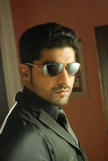 229017_219347551417241_109723285713002_811837_1194098_n - GEET Hui Sabse Parayi Picture Gallery II