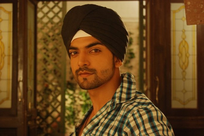 246934_219080834777246_109723285713002_809966_402415_n - GEET Hui Sabse Parayi Picture Gallery II