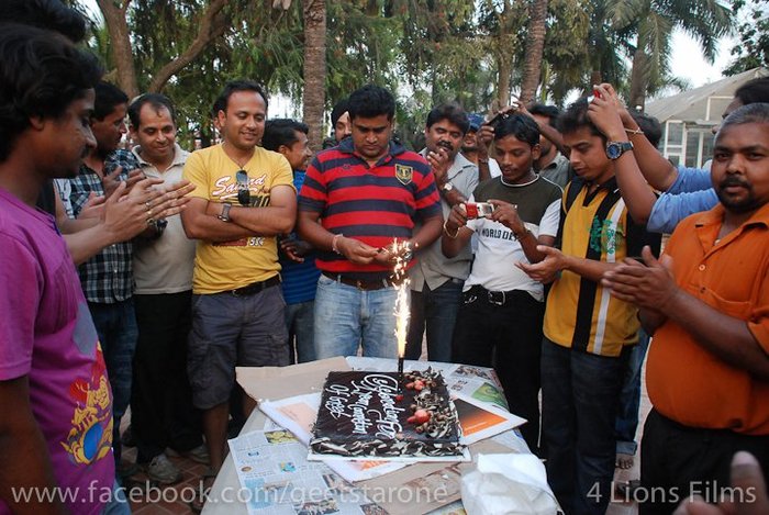 206428_208226639195999_109723285713002_732585_8309240_n - GEET Hui Sabse Parayi Picture Gallery II