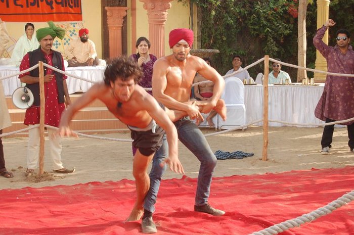 208720_210759925609337_109723285713002_752309_8236598_n