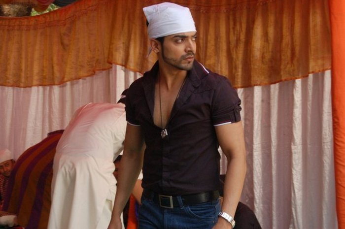 188739_205120252839971_109723285713002_708497_6397937_n - GEET Hui Sabse Parayi Picture Gallery III