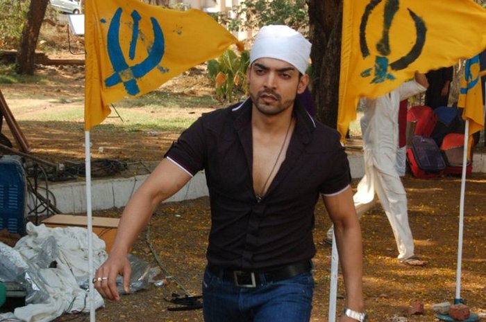 188739_205120289506634_109723285713002_708499_3453676_n - GEET Hui Sabse Parayi Picture Gallery III