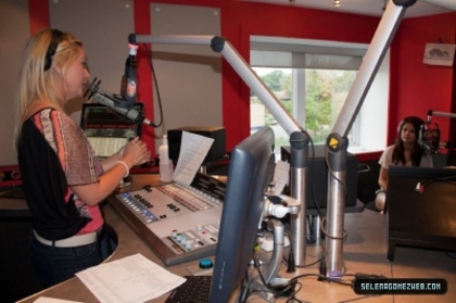 normal_selena-gomez-009