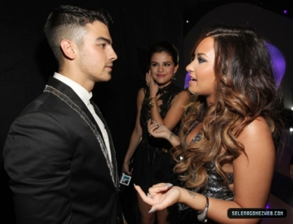 normal_selena-gomez-101 - 08-28-11 2011 MTV Video Music Awards