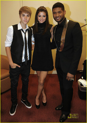 selena-gomez-justin-bieber-georgia-01