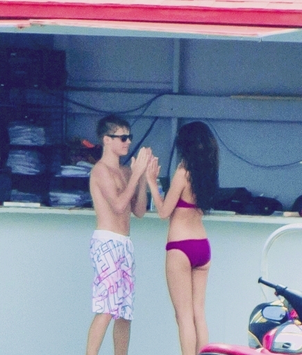 3yRoG - Selena and Justin