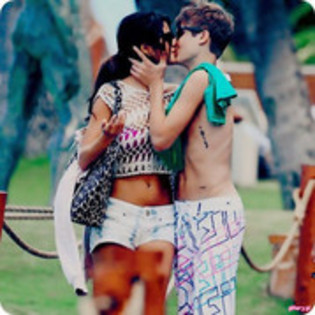  - Selena and Justin