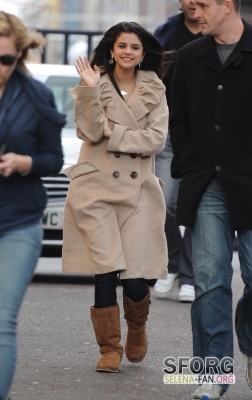 normal_006 - APRIL 5TH - Arriving at the London Studios in London UK