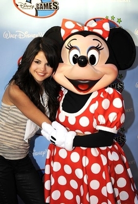 normal_selenafan05 - Disney Channel Games 2008 Red Carpet