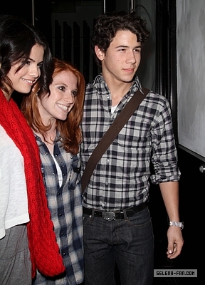 normal_014 - FEBRUARY 2ND - Has dinner with Nick Jonas at Philippe Chow