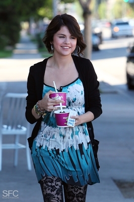 normal_05 - JULY 16TH - At frozen yogurt shop in Hollywood