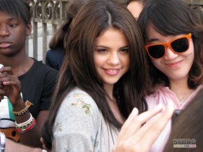 normal_001 - JUNE 23RD - Meeting with the Fans after shooting Monte Carlo