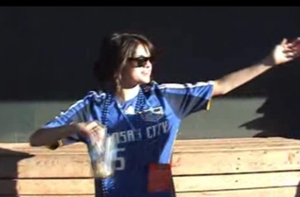 normal_selenafan05 - Kansas City Wizards Soccer autograph singing