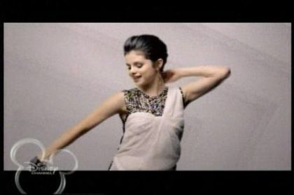 normal_082 - Selena Gomez Naturally