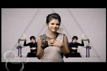 normal_112 - Selena Gomez Naturally