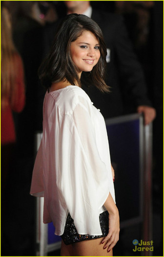 selena-gomez-thing-premiere-14 - Selena Gomez Premieres The Thing