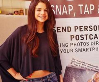 YAKDq6585264-02_thumb