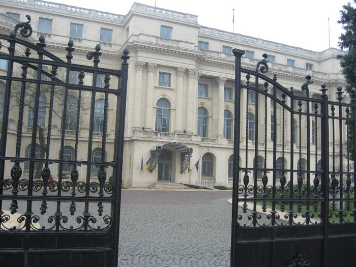 muzeul de arta palatul regal