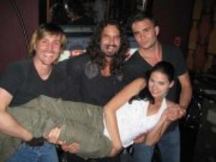 a20358451646_1072031_3856