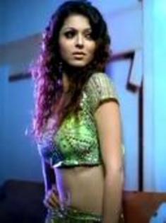 1-7710317-8769-t - Drashti Dhami