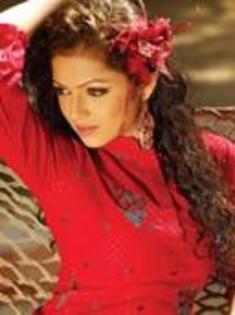 1-7755415-2687-t - Drashti Dhami