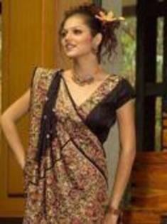 1-8163894-5937-t - Drashti Dhami