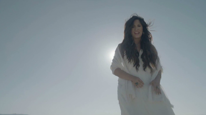 Demi Lovato - Skyscraper 0341